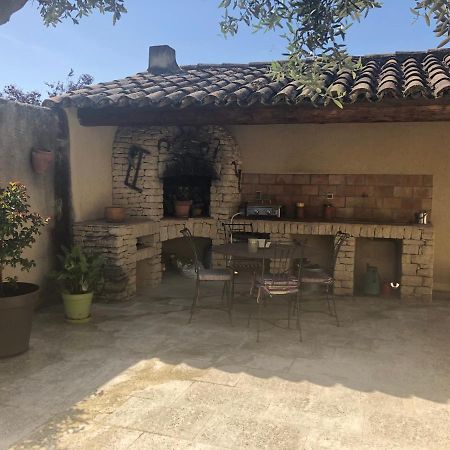 Villa dans le LUBERON à 2 km de LOURMARIN Lauris Exterior foto
