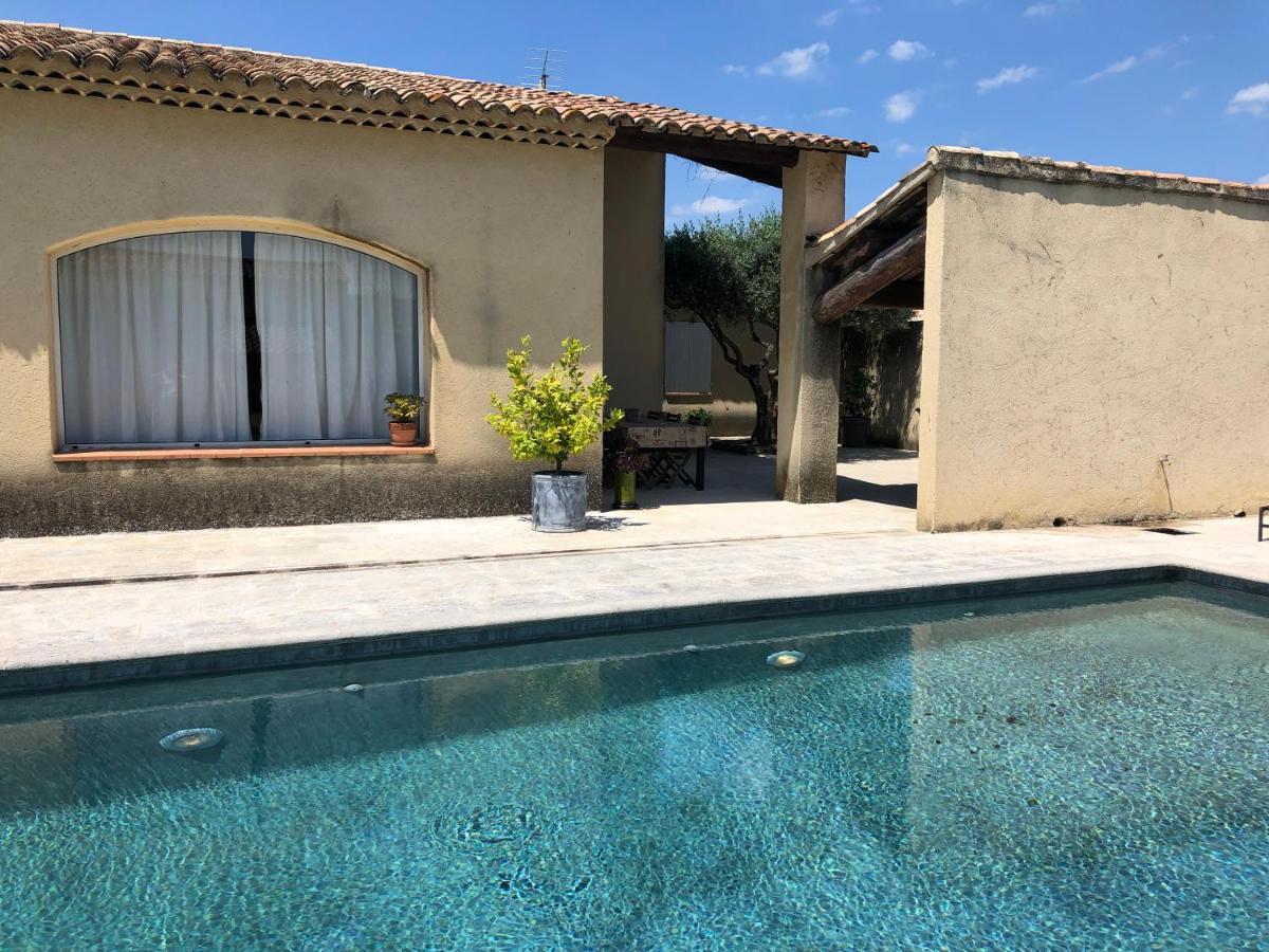 Villa dans le LUBERON à 2 km de LOURMARIN Lauris Exterior foto